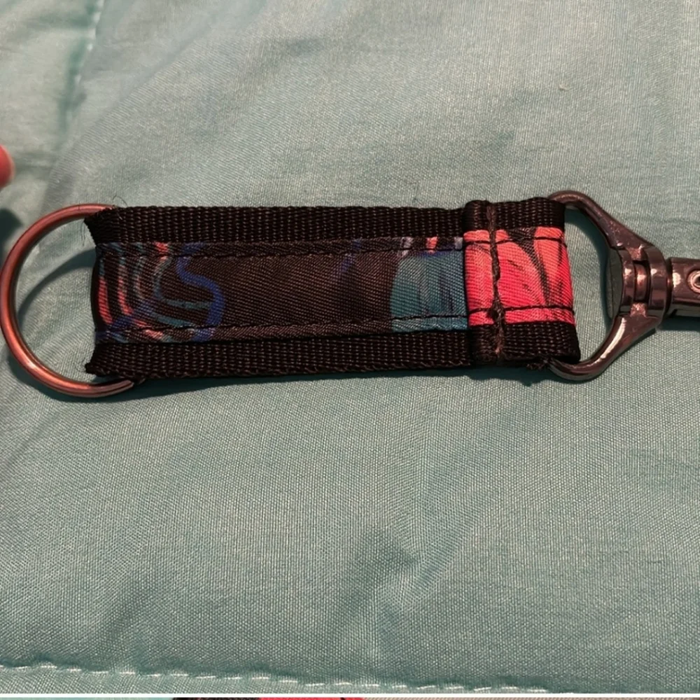 GUC Lug Metro & Link in the color Resort Tropics - Picture 8 of 10